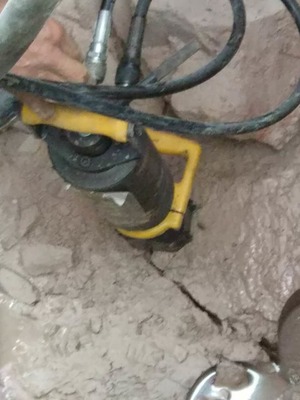 金屬礦開采利器 高效劈裂機引領(lǐng)行業(yè)變革，山西中德科工專業(yè)批發(fā)